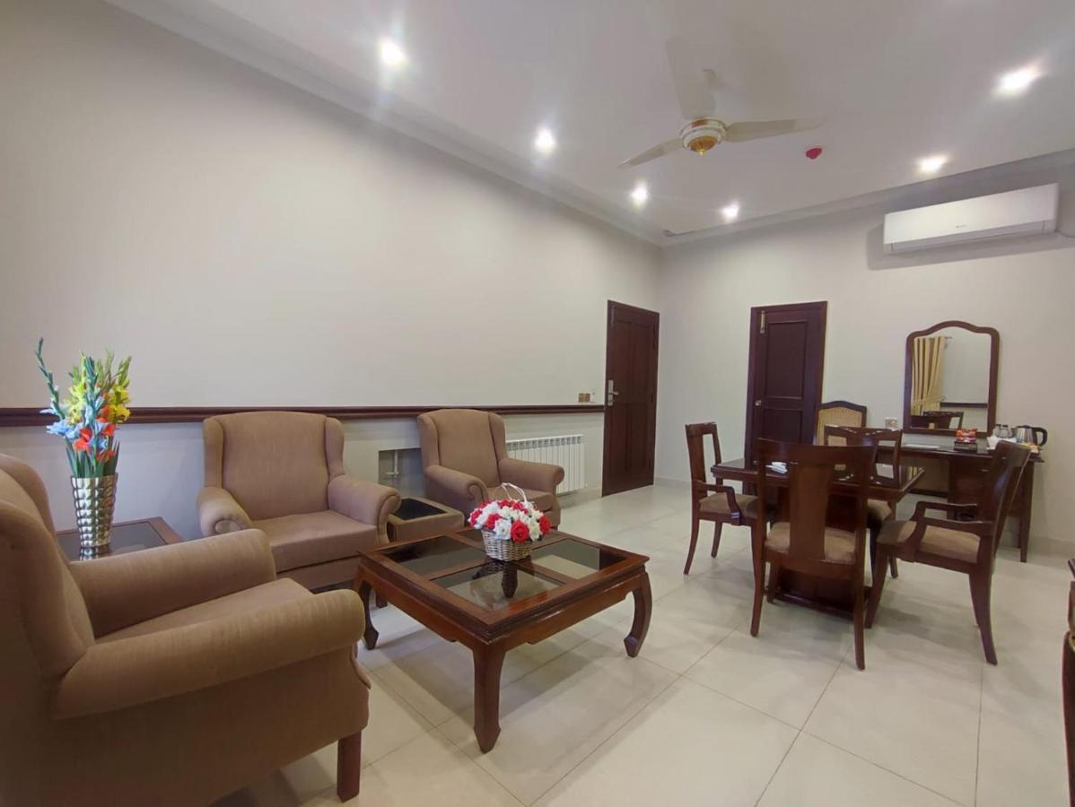 Welcome Guest House 이슬라마바드 외부 사진